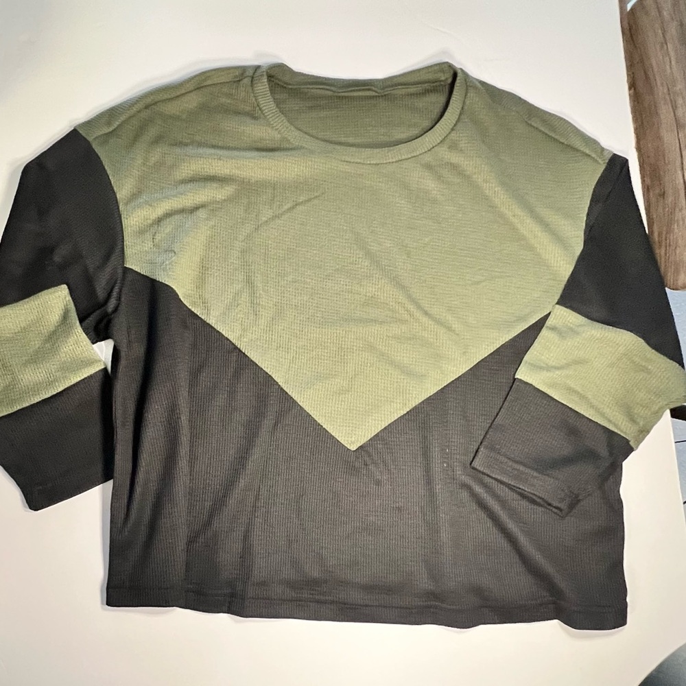 NEW Green & Black sweater